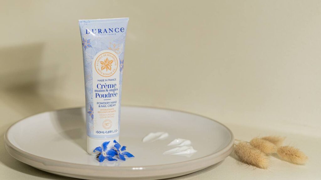Crema de manos de aceite de borraja