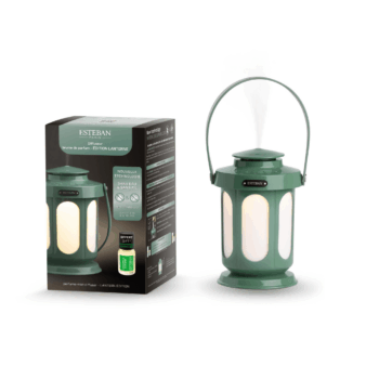 Perfuma el entorno de tu hogar con este difusor de aromas Lanterne Verde y el concentrado de perfume Citronela y Menta de Esteban Paris