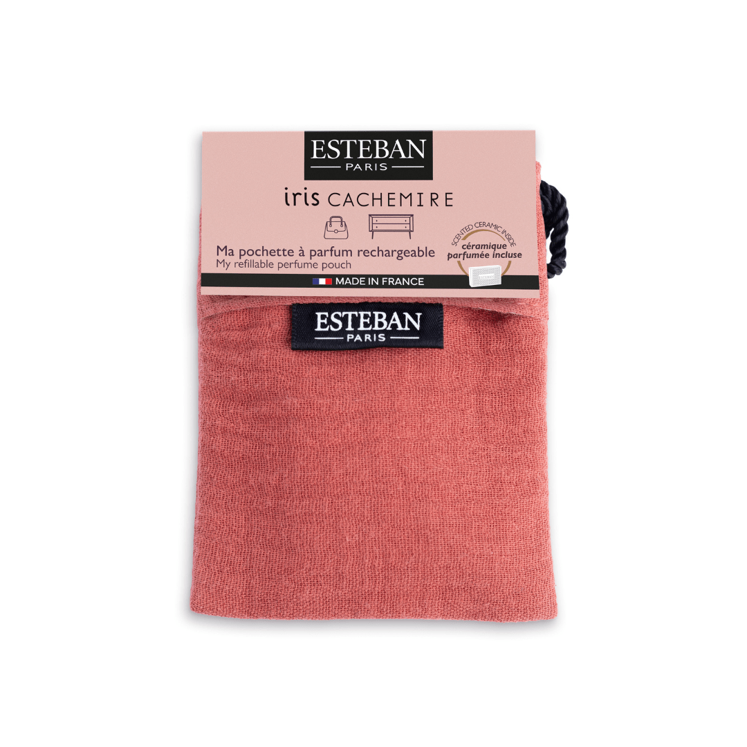 Aromatiza tus armarios o espacios pequeños con el ambientador para armarios Iris Cachemire de Esteban Paris